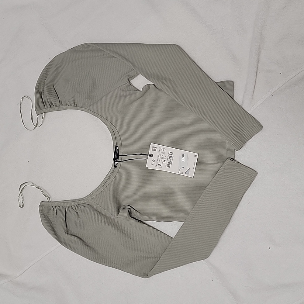 NWT ZARA Top